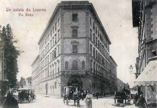 Livorno, via Roma in una cartolina dei primi anni del Novecento